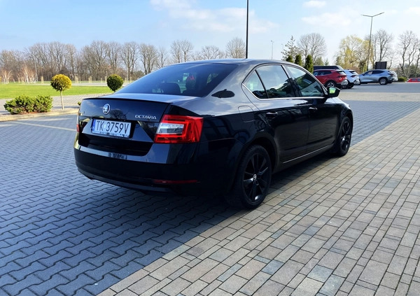 Skoda Octavia cena 47999 przebieg: 207000, rok produkcji 2018 z Rzeszów małe 154